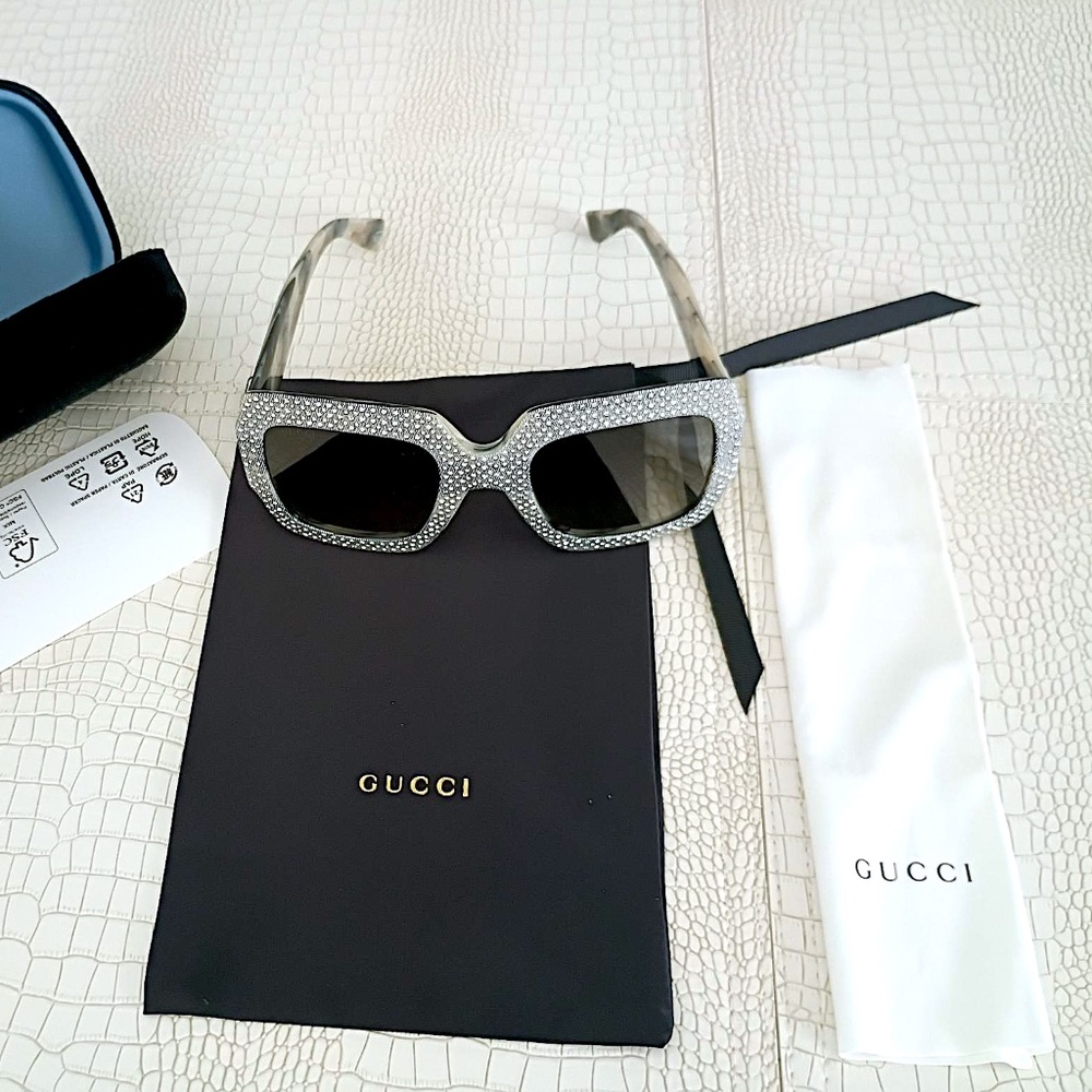 Rare HOT Gucci "GRAY COLOR" Swarovski Rhinestones Square Sunglasses GG0048/S - Picture 5 of 16